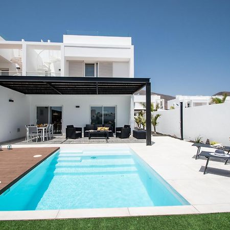 Serena Villa 38 - Heated Pool, Sea Views, Ac, High Speed Internet Playa Blanca  Extérieur photo