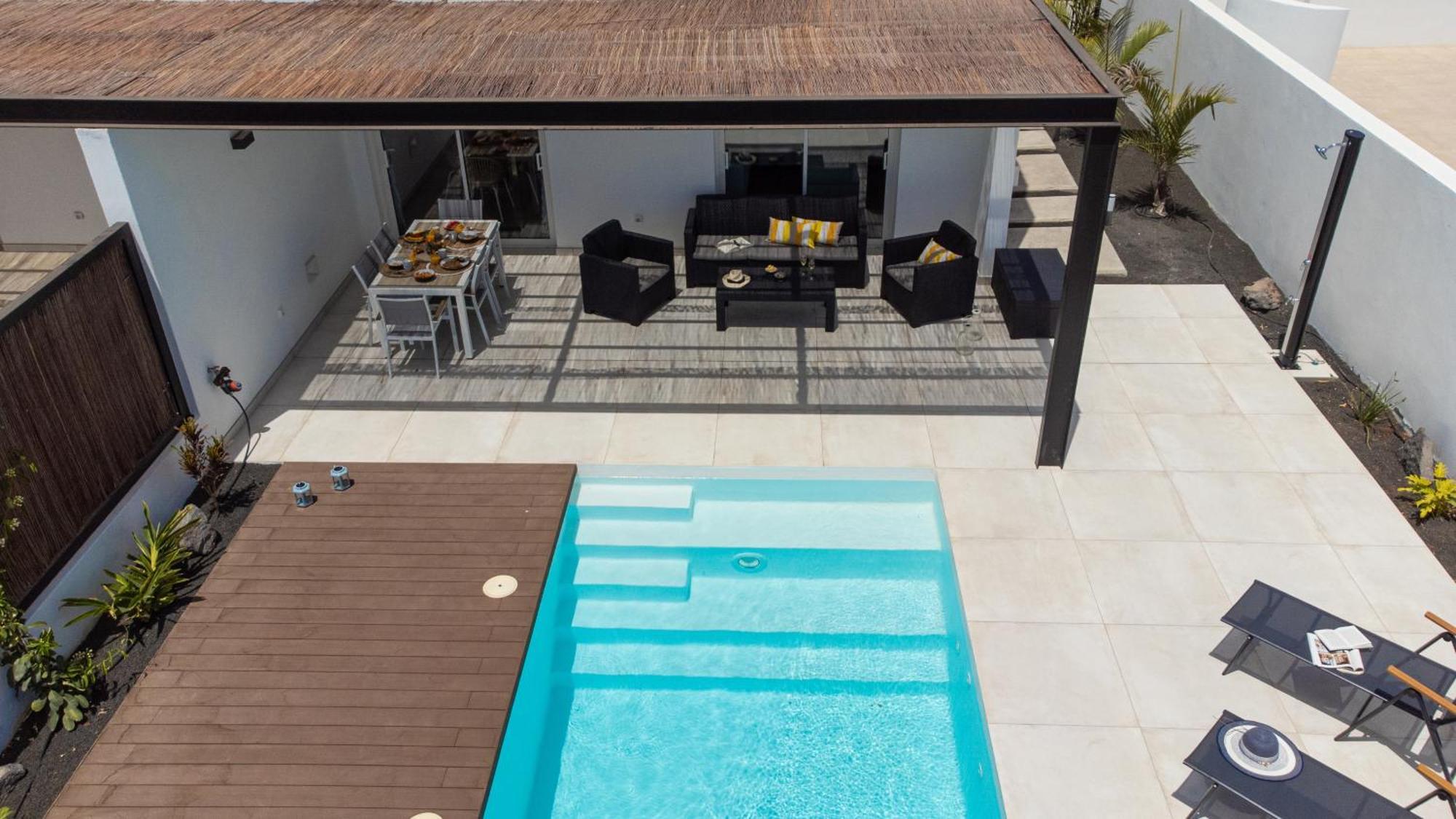 Serena Villa 38 - Heated Pool, Sea Views, Ac, High Speed Internet Playa Blanca  Extérieur photo
