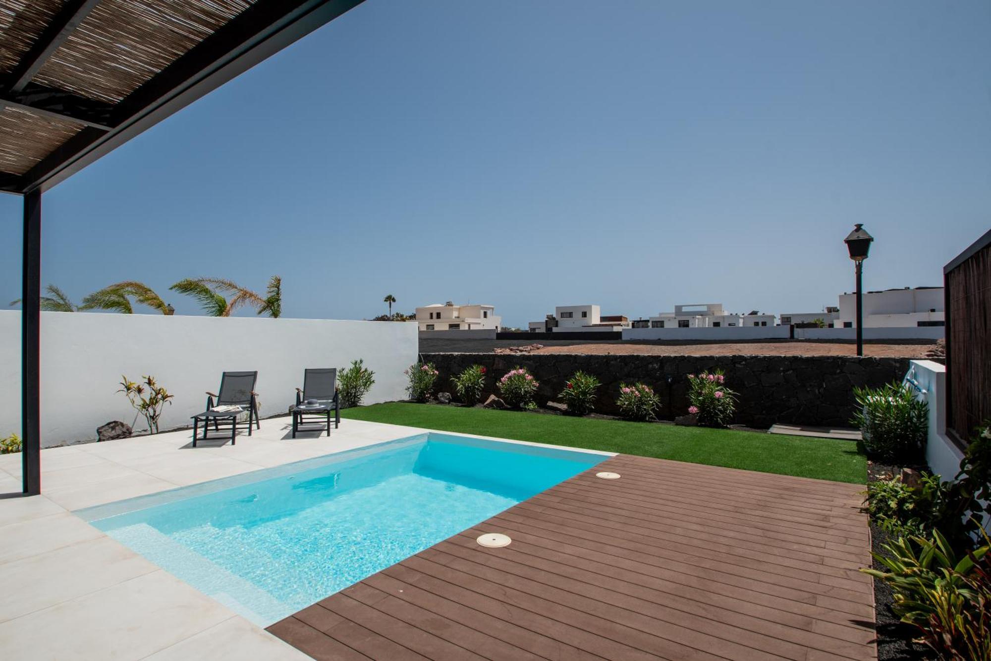 Serena Villa 38 - Heated Pool, Sea Views, Ac, High Speed Internet Playa Blanca  Extérieur photo